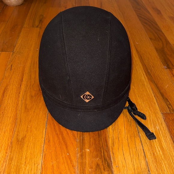 Other - Charles Owen JR8 Plus round fit helmet